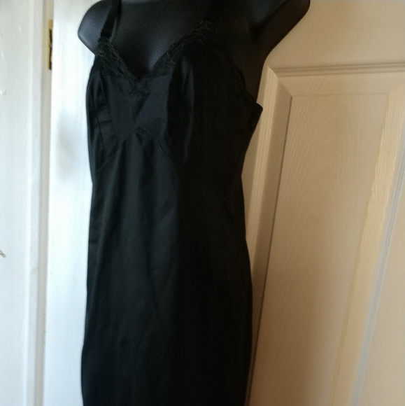 🛞Vintage Movie Star Slip Black 1950's Scallop Hem  Size 32 Short - Picture 3 of 14